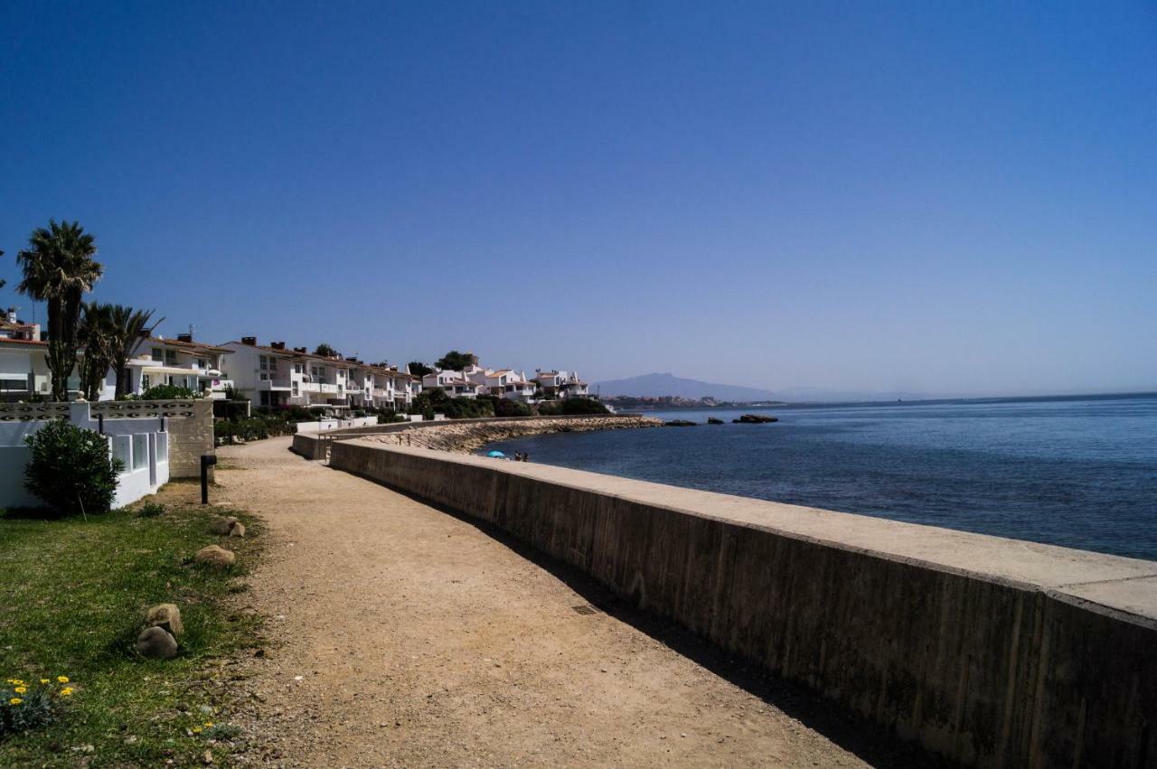 Beach-Front Bahia Dorada Estepona Exteriör bild