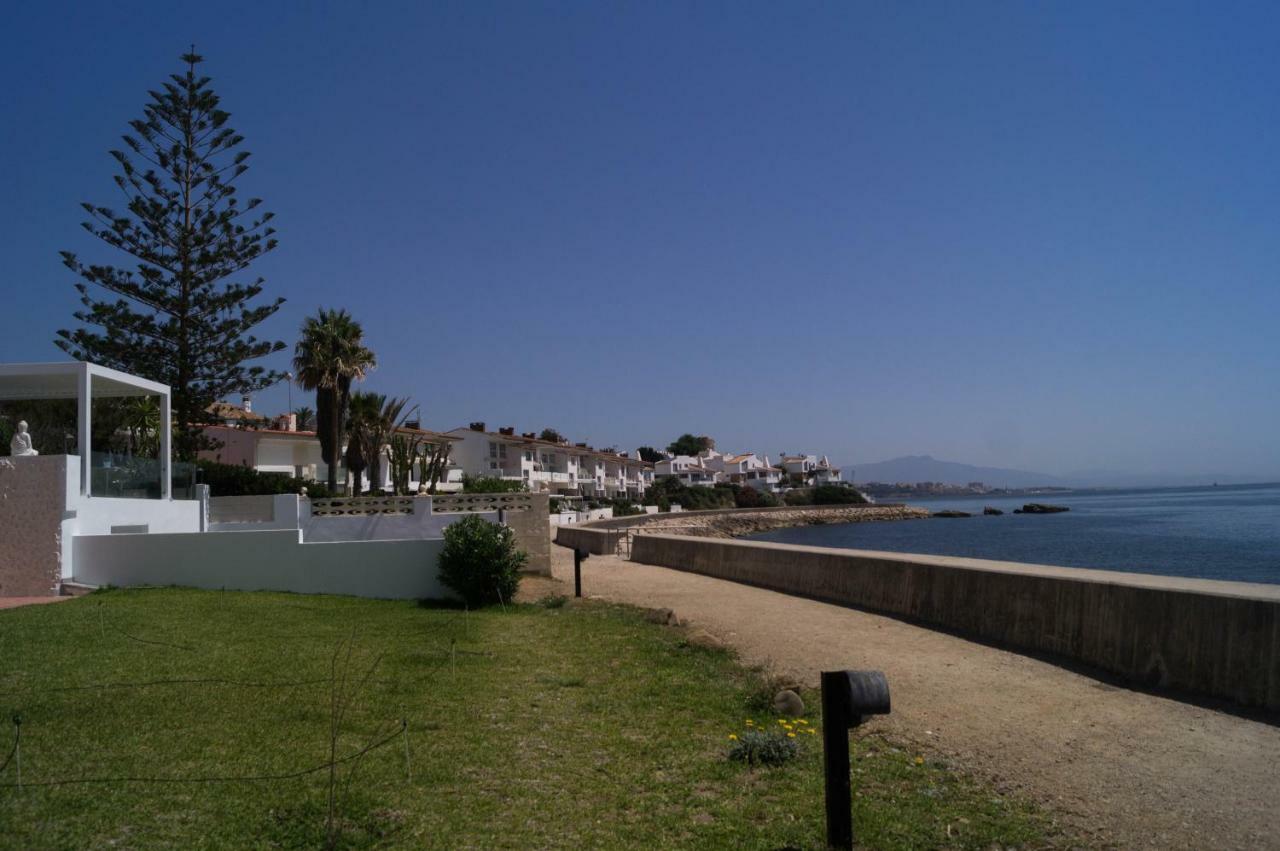 Beach-Front Bahia Dorada Estepona Exteriör bild