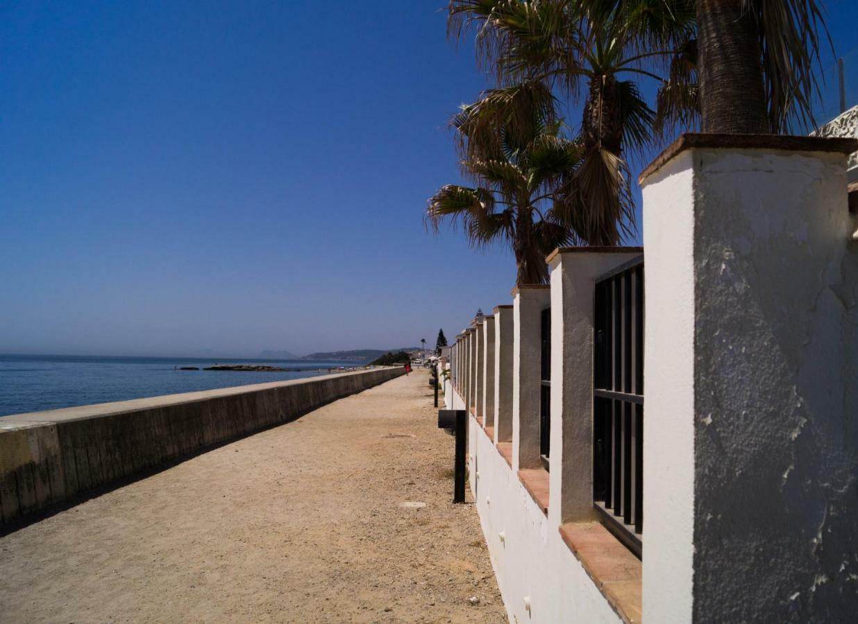 Beach-Front Bahia Dorada Estepona Exteriör bild