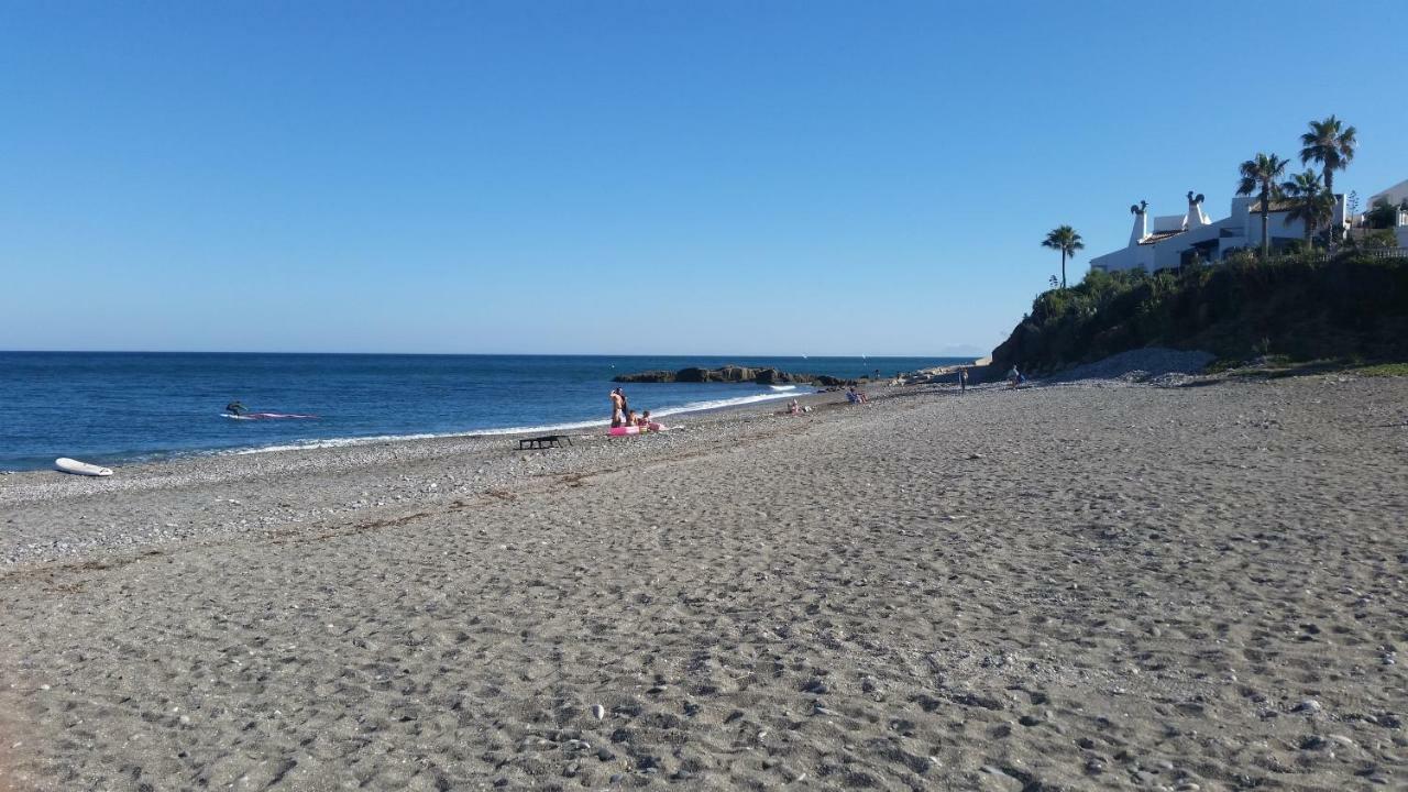 Beach-Front Bahia Dorada Estepona Exteriör bild