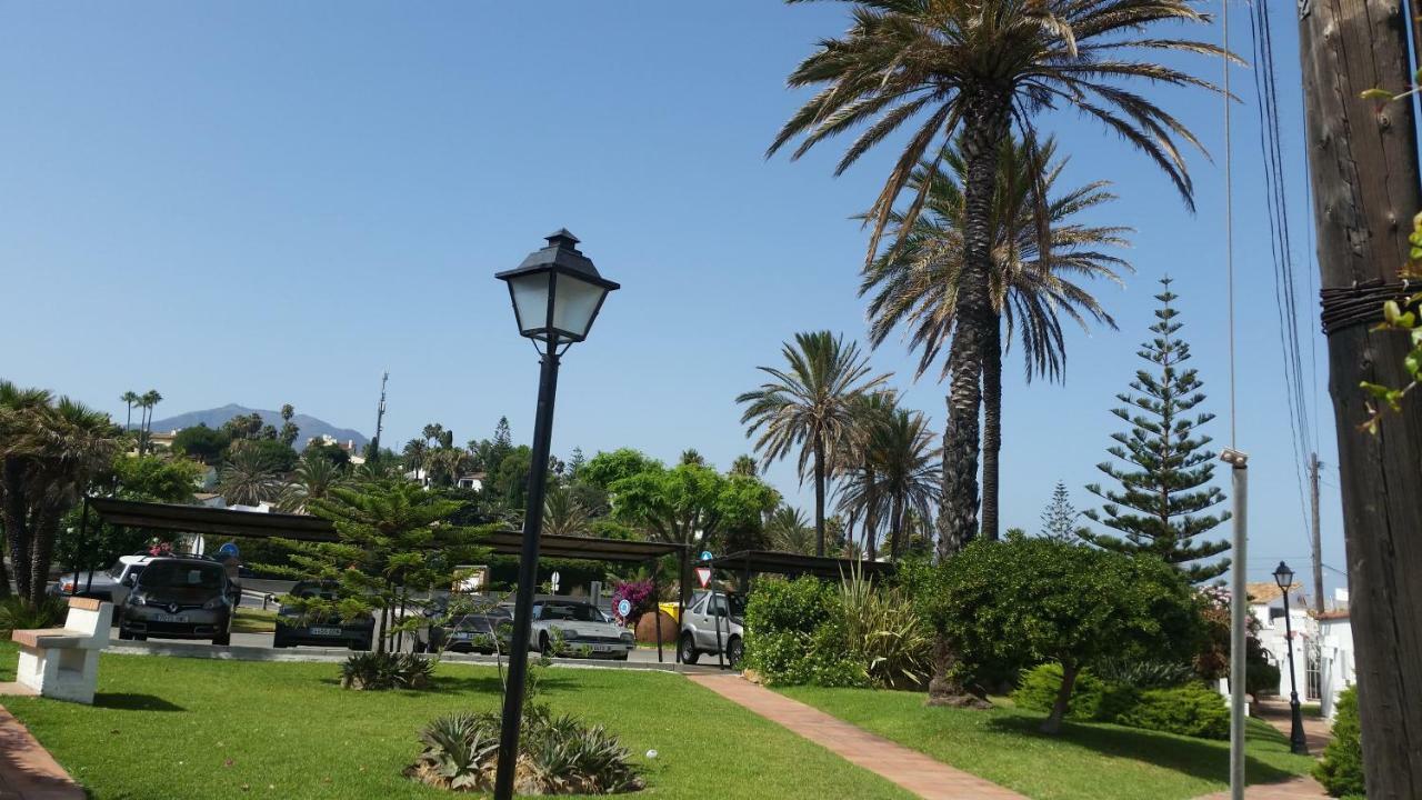 Beach-Front Bahia Dorada Estepona Exteriör bild