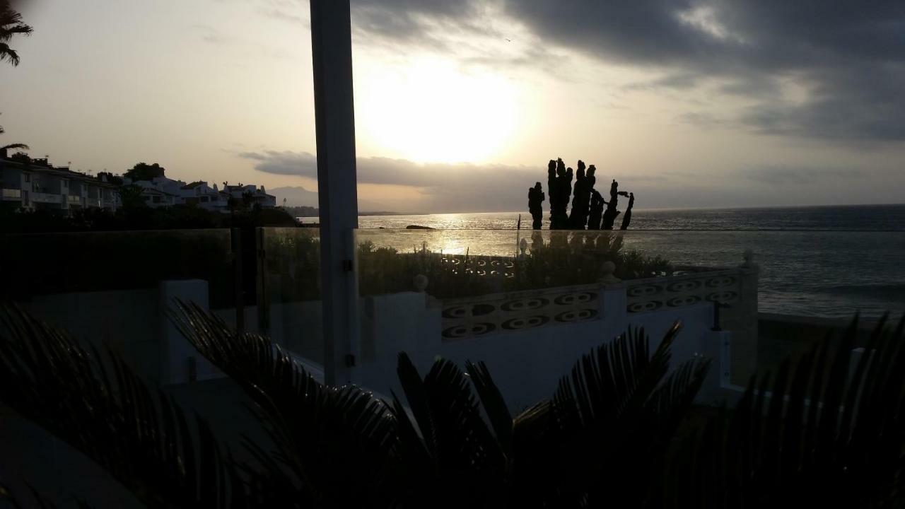 Beach-Front Bahia Dorada Estepona Exteriör bild